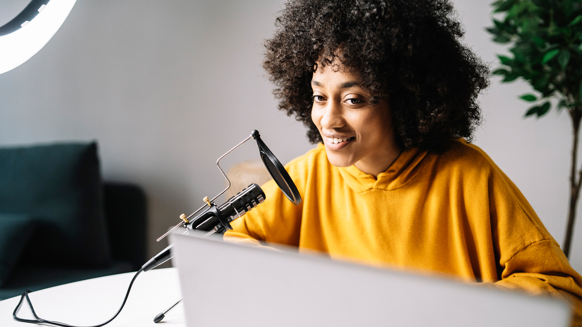 5 Podcasts You’ll Enjoy Listening To As A Black Woman