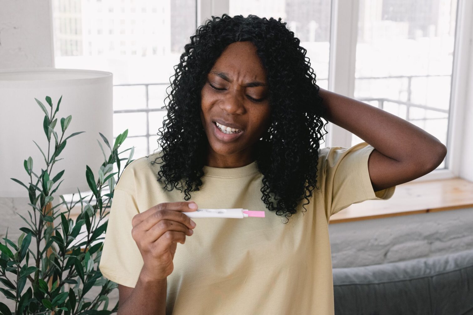 7 Ovulation Tracking Apps To Help You Conceive (Or Not) This Spring