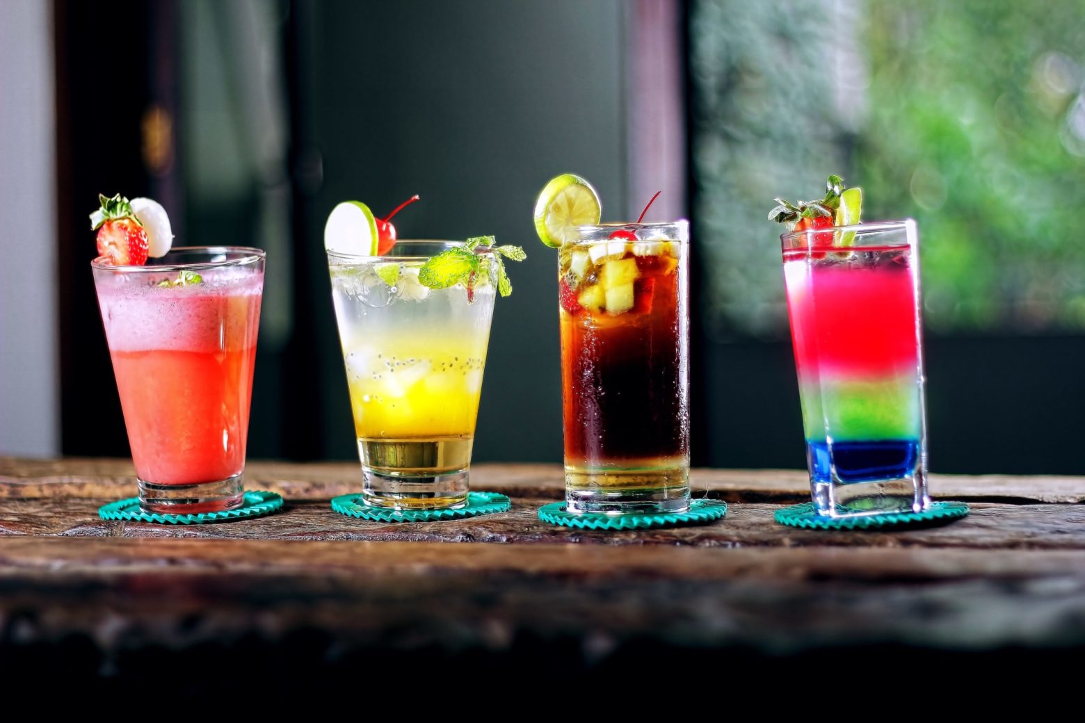 Girl's Night Out: 5 Classic Cocktails To Order Based on Your Personality