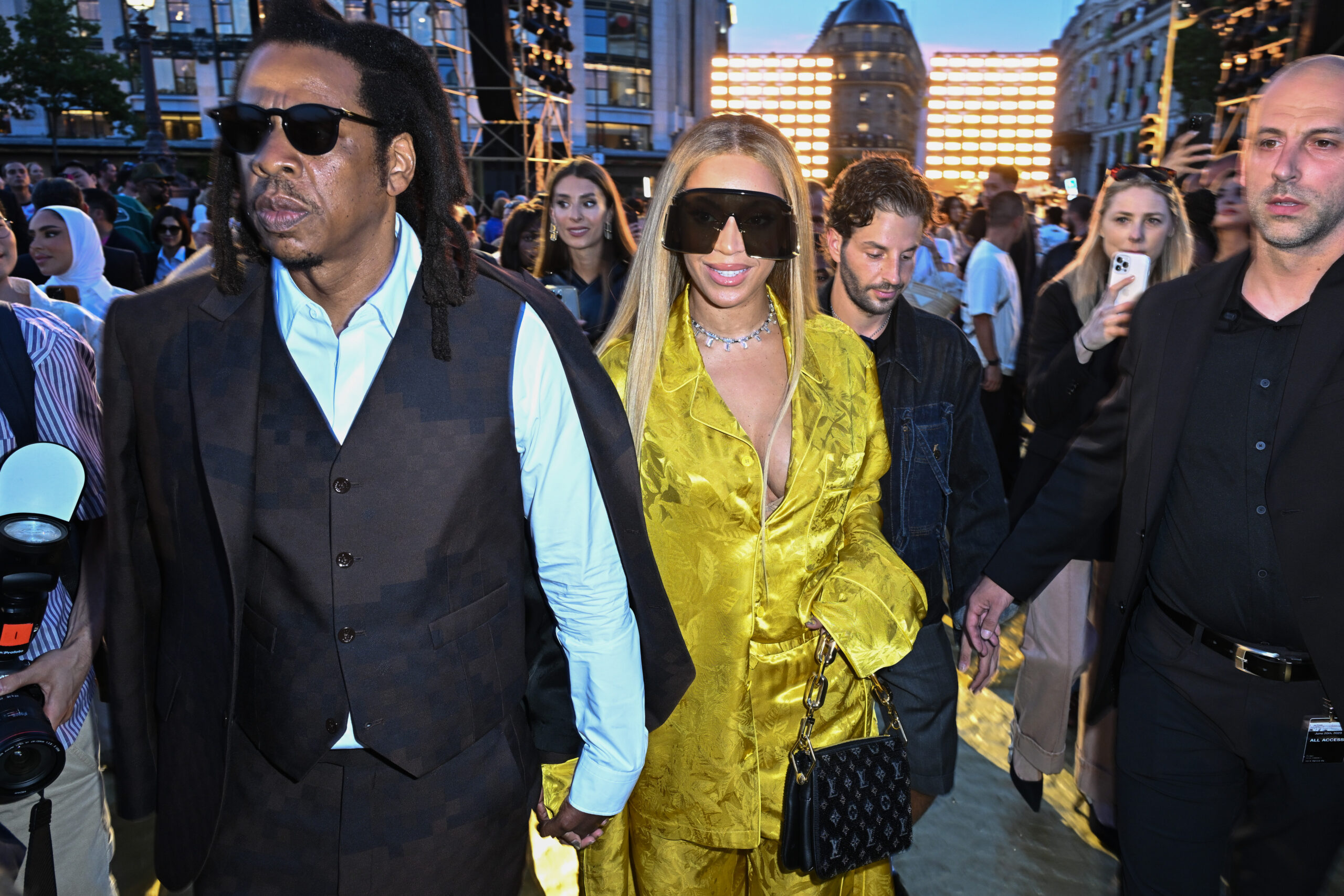 Beyonce, Noami Campbell, Rihanna, and others make heads turn at Pharrell  William's debut Louis Vuitton show