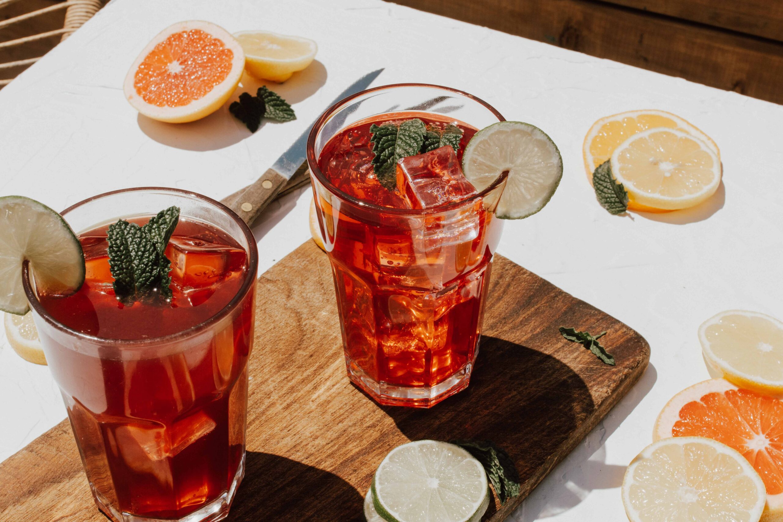 5 Signature Cocktails for Summer Evenings