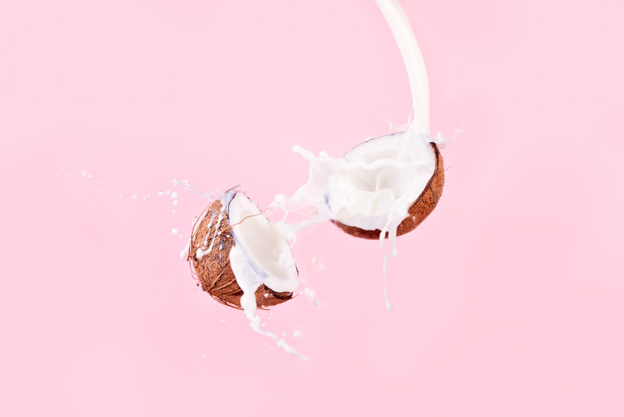 the-benefits-of-coconut-milk-for-your-natural-hair-21ninety