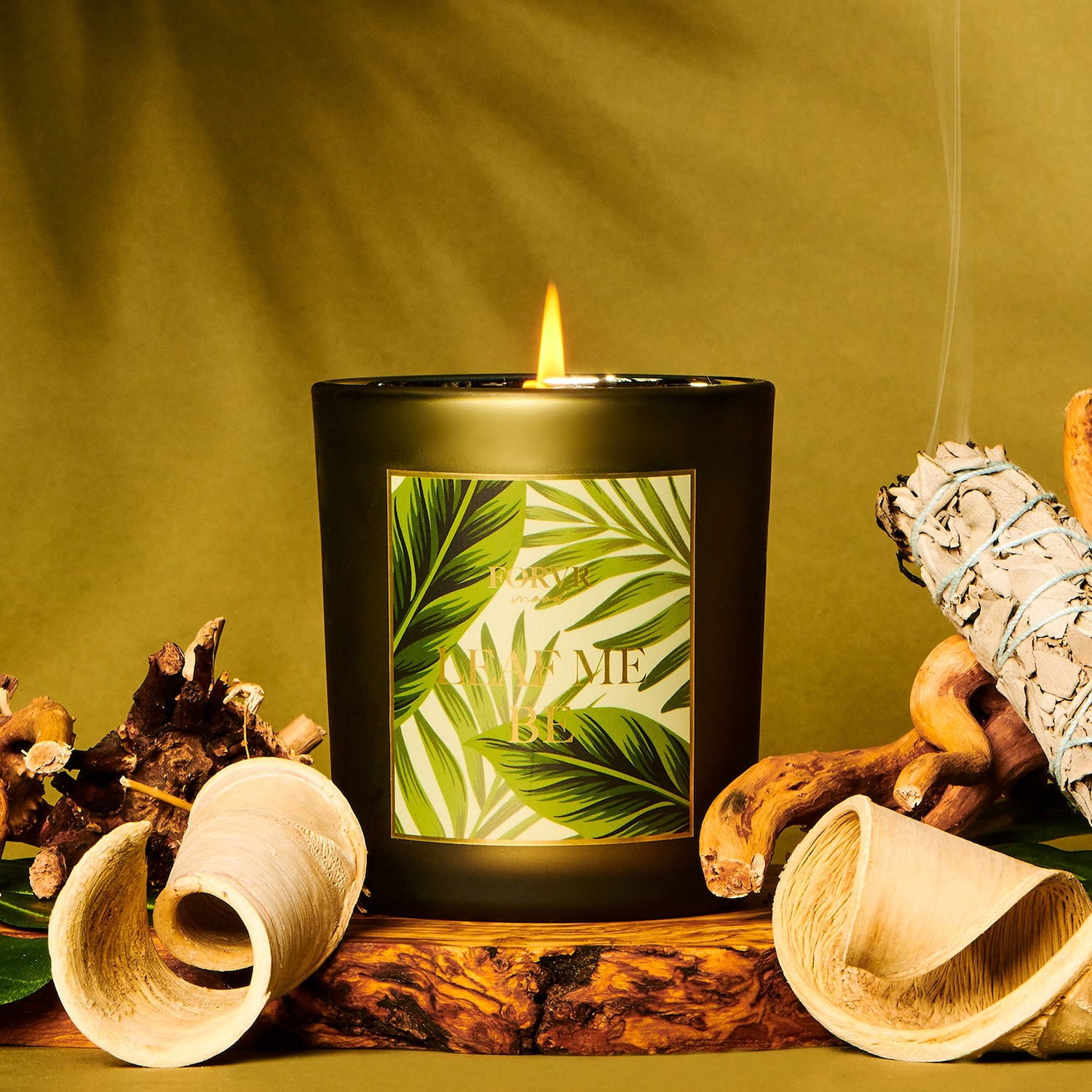 24 horoscope gift ideas to give your loved one. Pictured: a candle