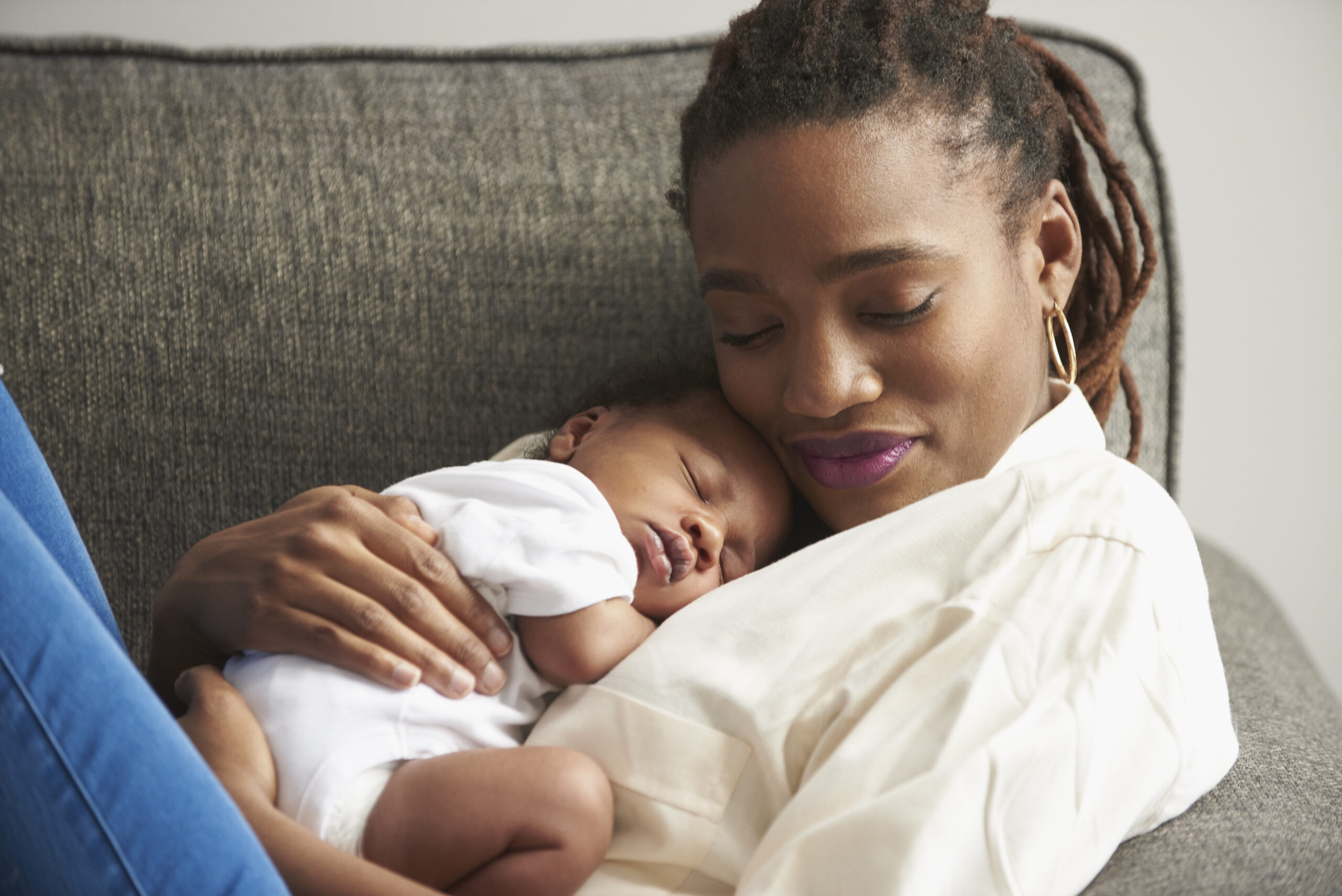 New Moms: Advice From a Doula on a Safe First Night of Sleep 